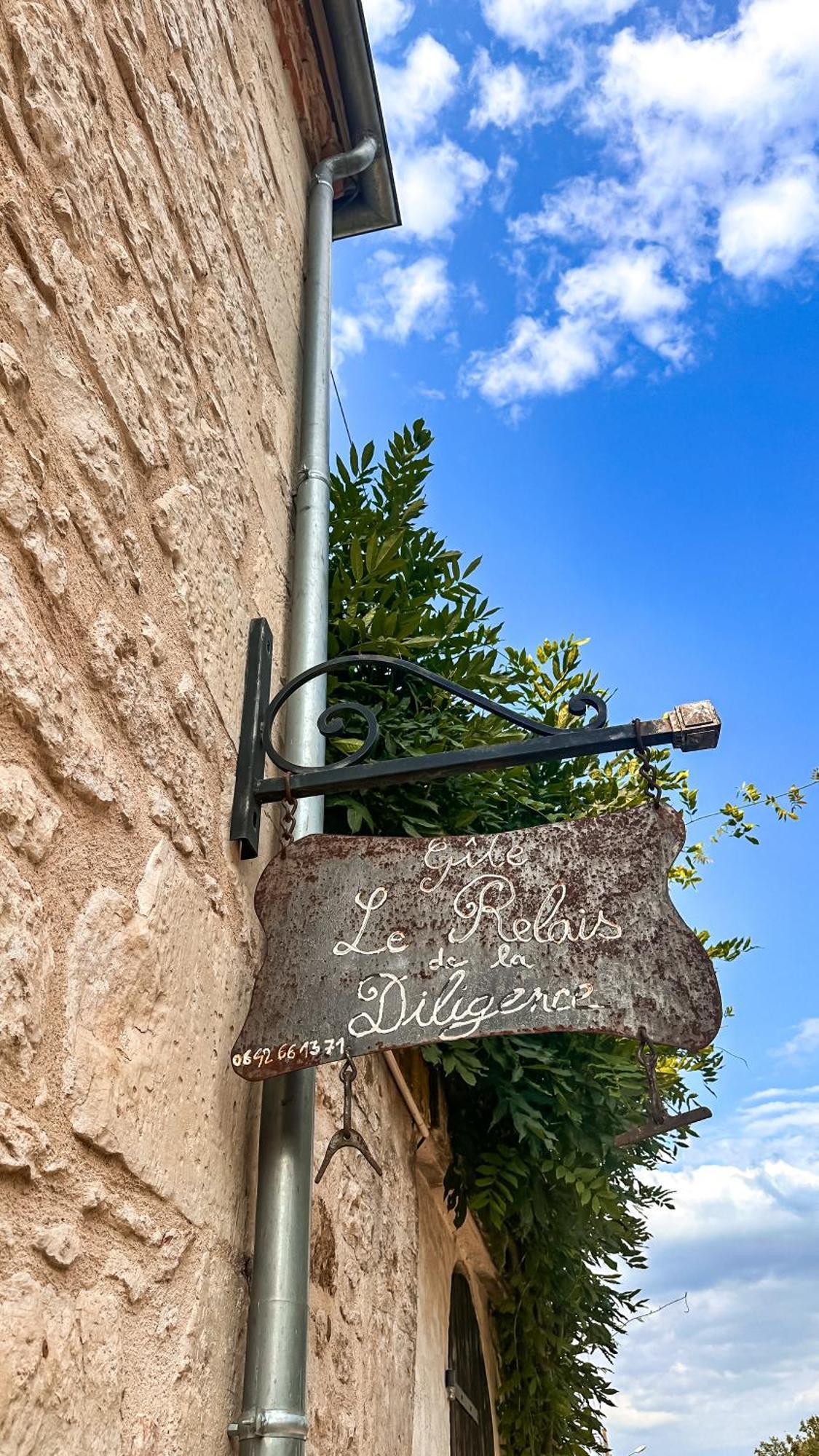 Gite Le Relais De La Diligence Saint-Lazare Екстериор снимка