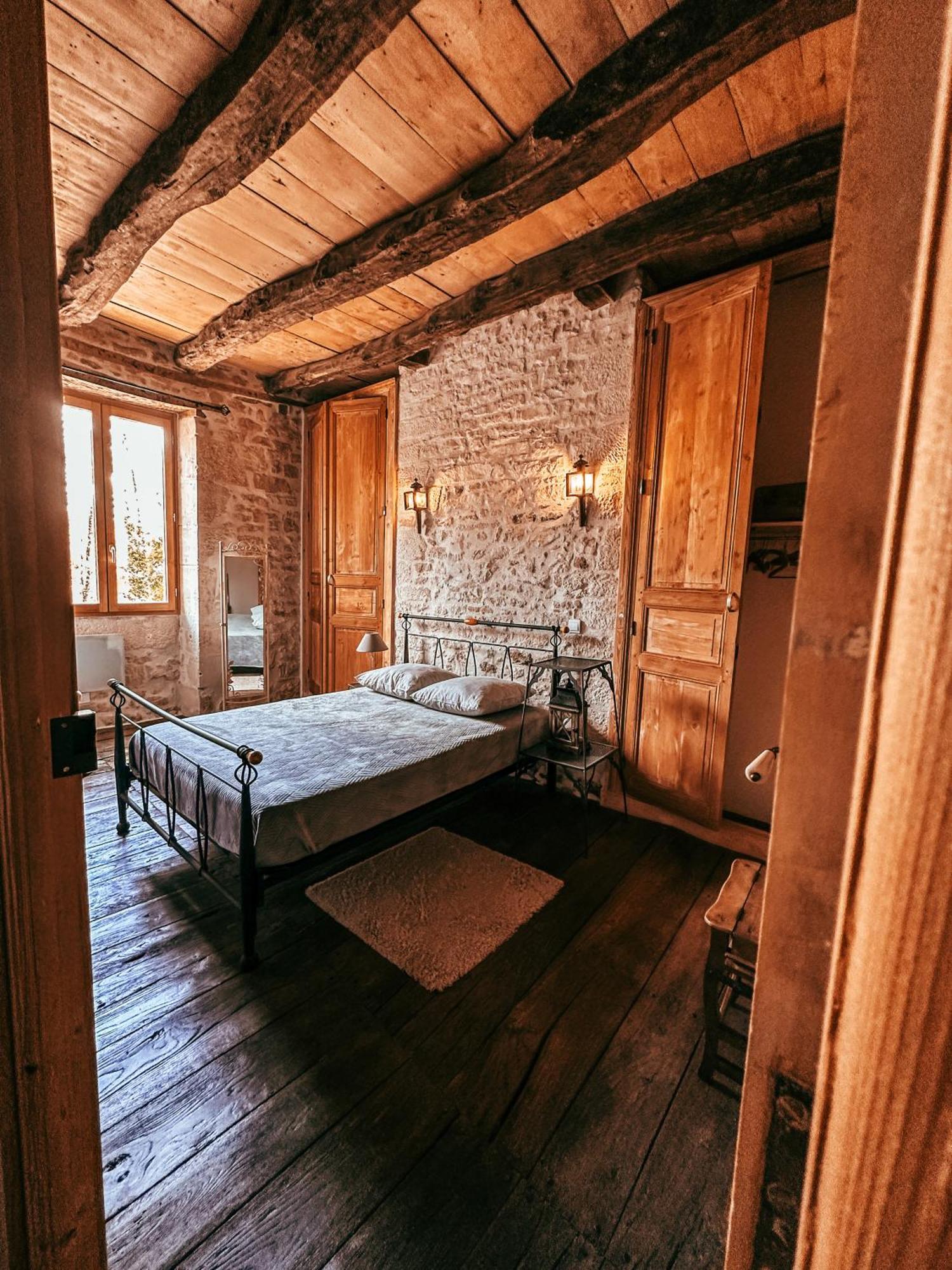 Gite Le Relais De La Diligence Saint-Lazare Екстериор снимка