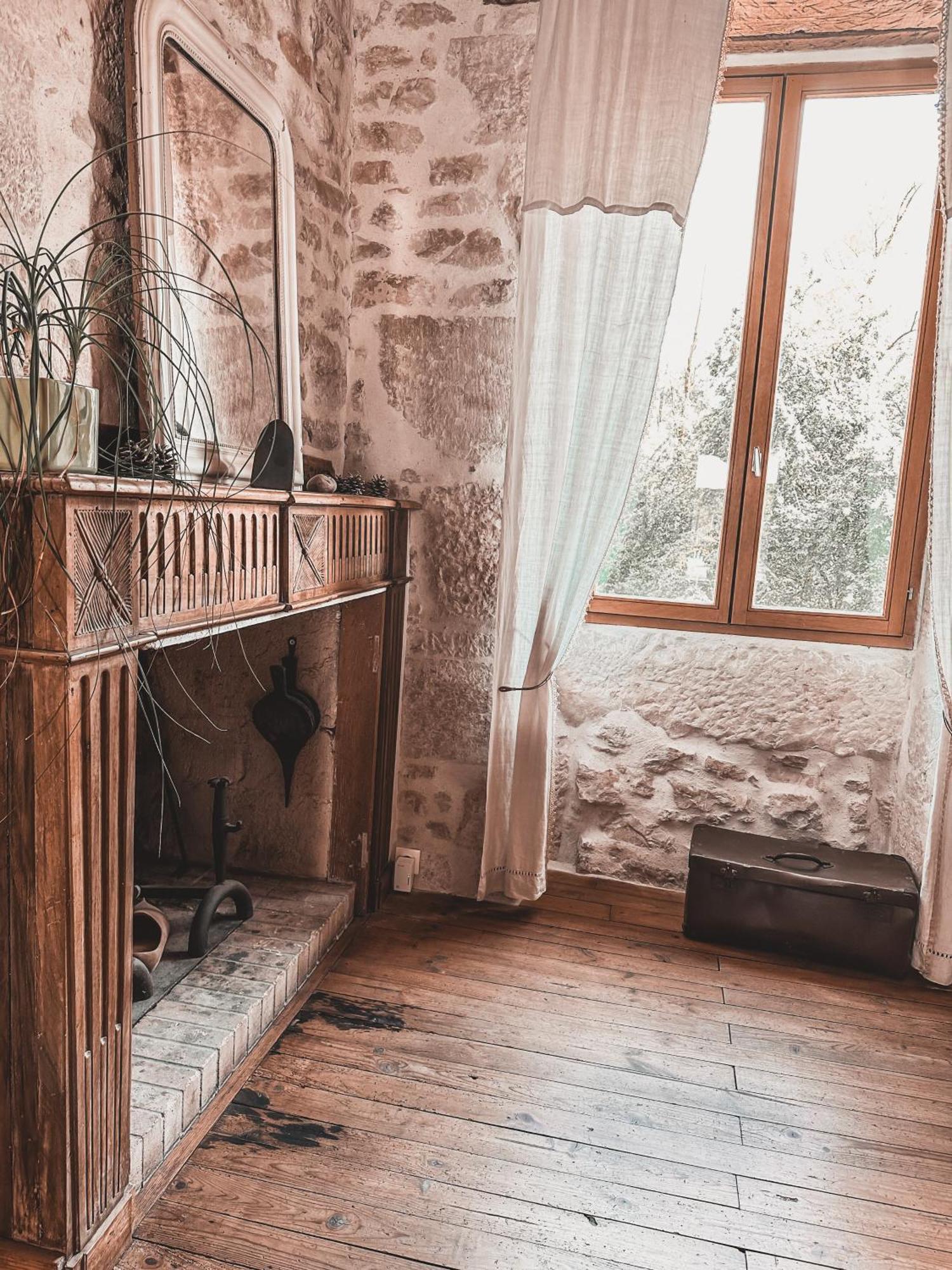 Gite Le Relais De La Diligence Saint-Lazare Екстериор снимка